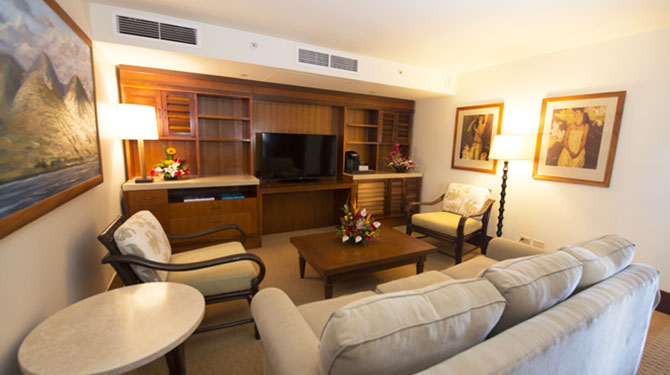 1 bedroom molokai suite living room