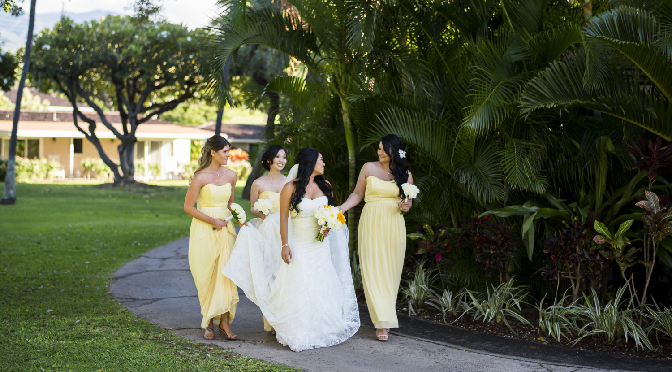 bride and bridal party making way to ceremony