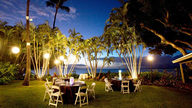 private oceanfront dining set up
