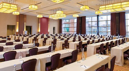 10,653 sq. ft. | 1,121 guests Inset