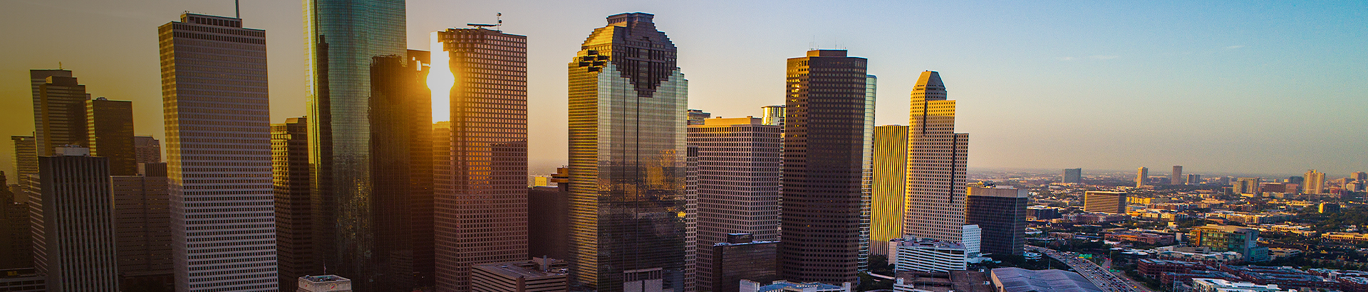 the houston skyline at dusk
