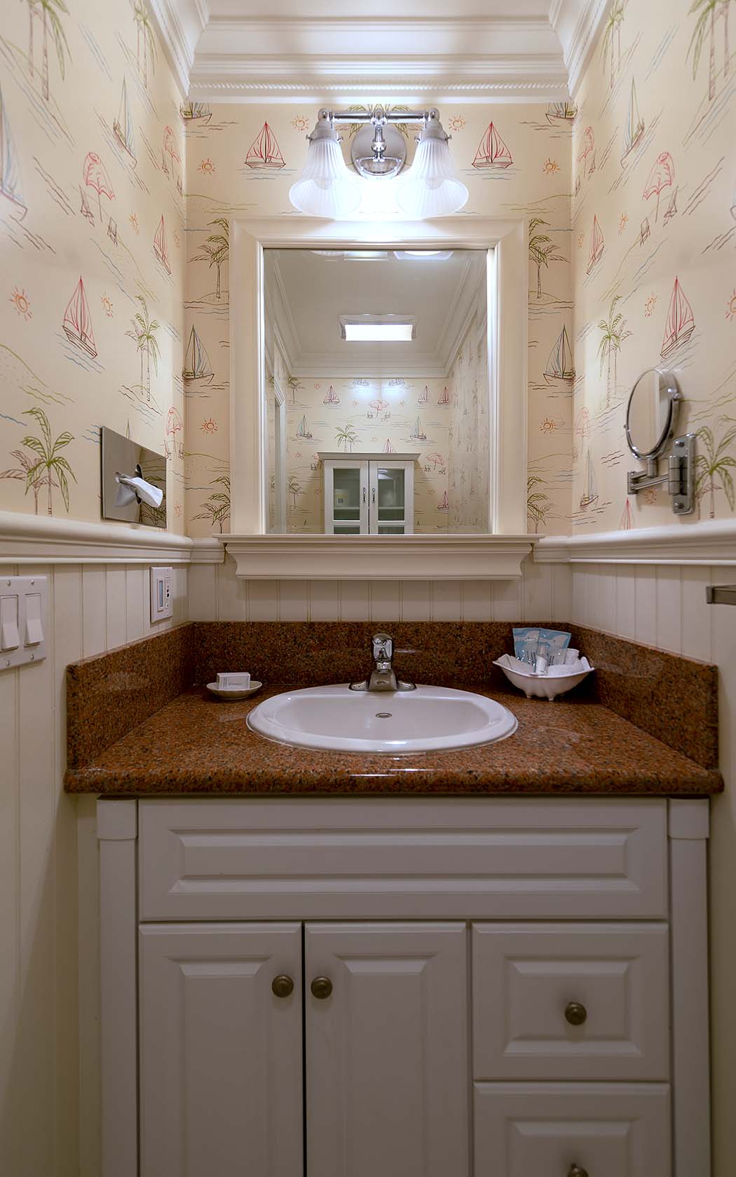 view of a small bathroom of property 