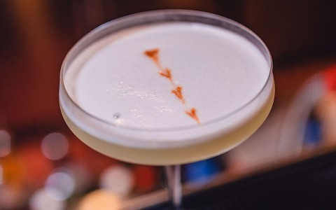 artsy pattern on a cocktail glass