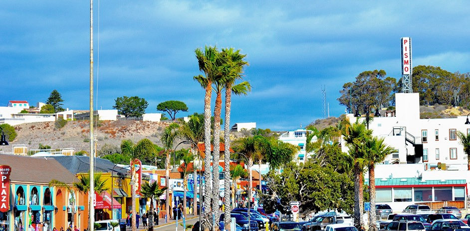 downtown pismo during the day