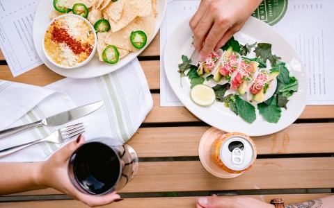 vegetarian dishes options accompanied by soft drinks 