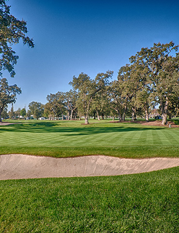 Par 4 / Yards 409