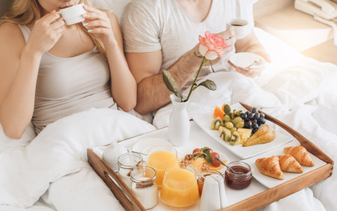 couple having breakfast in day 
