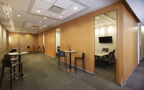 Rear Lobby showng Three Partitioned Seminar Boardrooms 2
