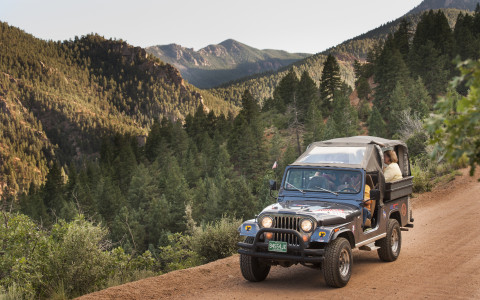 Adventures Out West vendor adventure travel series jeep
