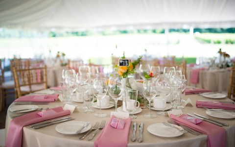 dolce ivey spencer weddings table arrangement 