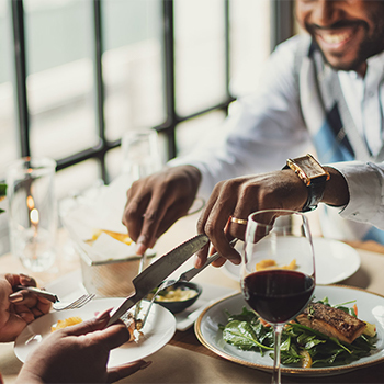 Two people eating lunch