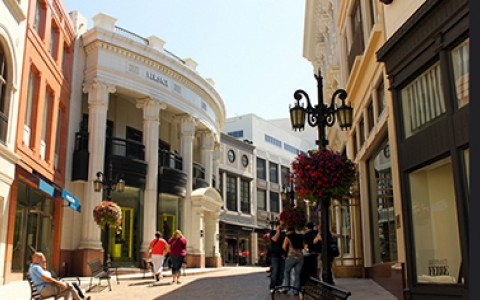 Rodeo Drive store fornts