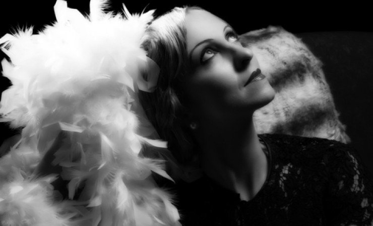 vintage lady posing with authentic hollywood lighting