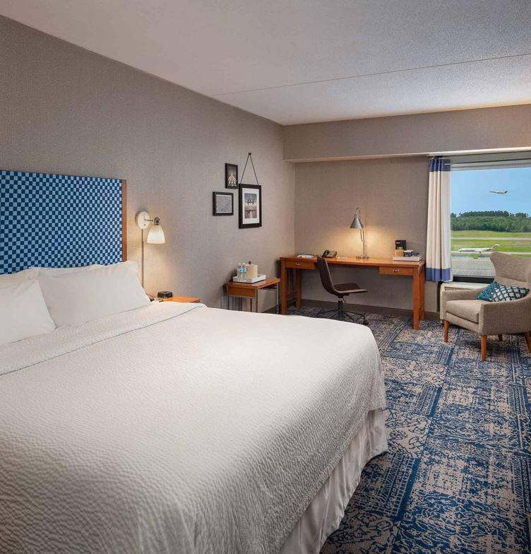 Hotels Bangor Maine Airport | Bangor Aviator Hotel