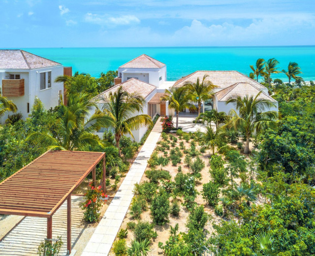 4 Bedroom + Media Room Beachfront Villa 4 Bedroom + Media Room Beachfront Villa