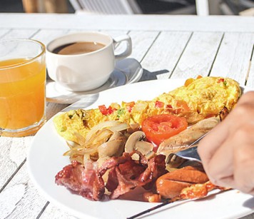 beachcomber resort breakfast villas beach pompano hotels bed