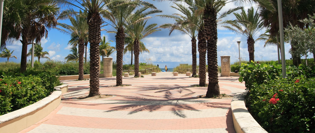 Beachfront Luxury Resort In Miami The Betsy Hotel Beaches Your Beach Service Awaits