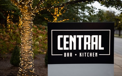 central bar kitchen sign
