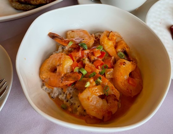 breakfast shrimp and grits 1