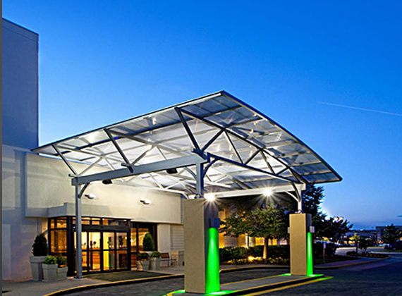 the driveway of a holiday inn