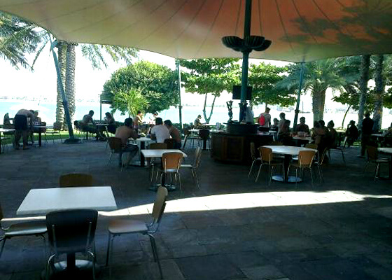 Shark Bites restaurant outdoor seating