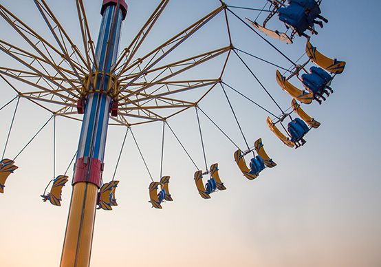 theme park giant swing ride