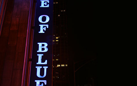 Neon sign that says House of Blues