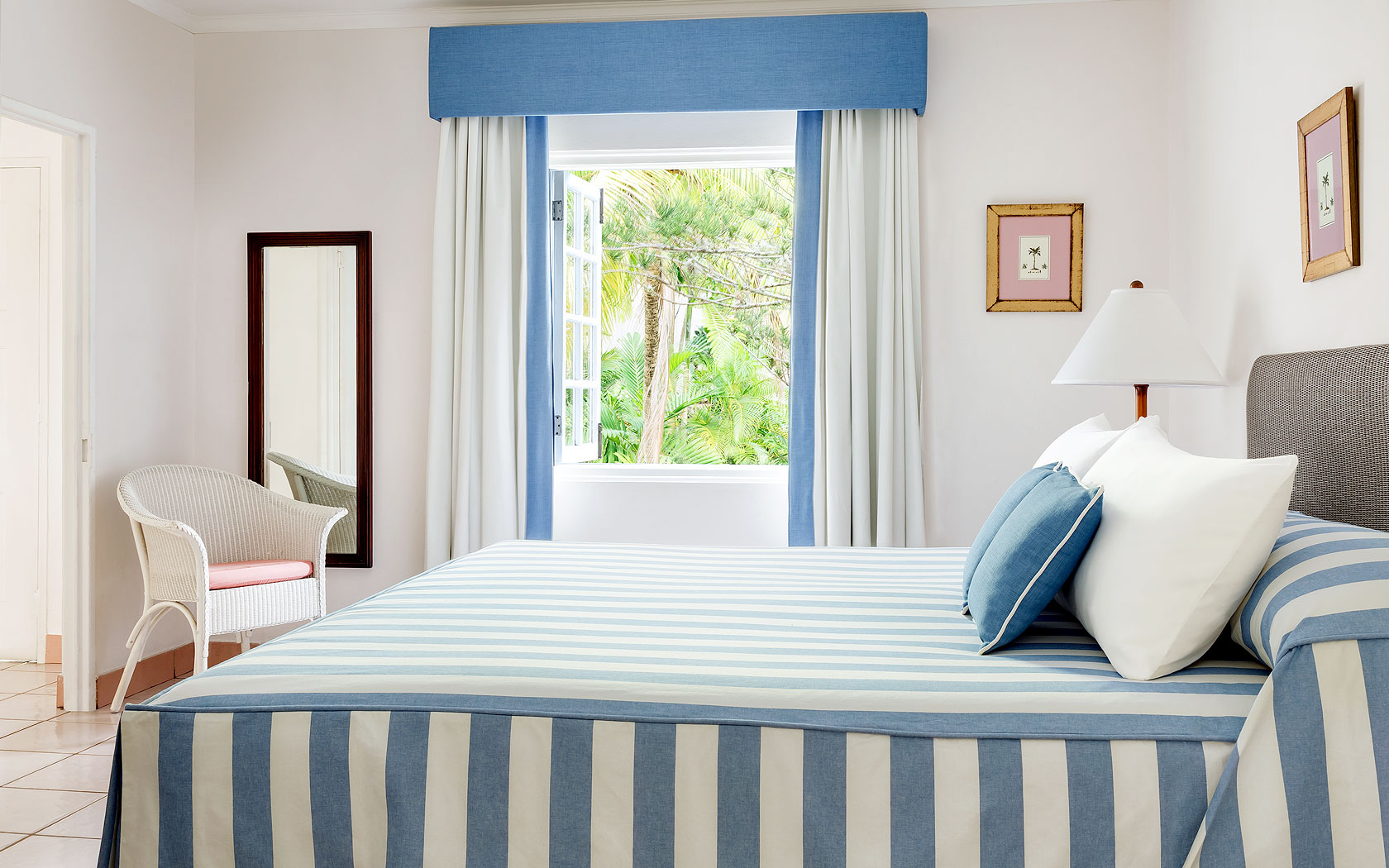 Couples Sans Souci Ocean Resort Suites On The Caribbean Sea.