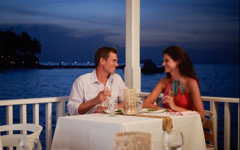 Dine at Bayside Dine at Bayside