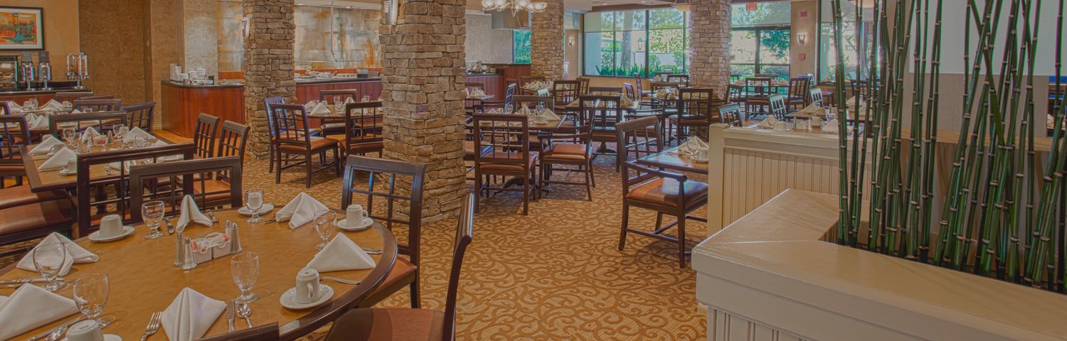 the patio grille inside the crowne plaza