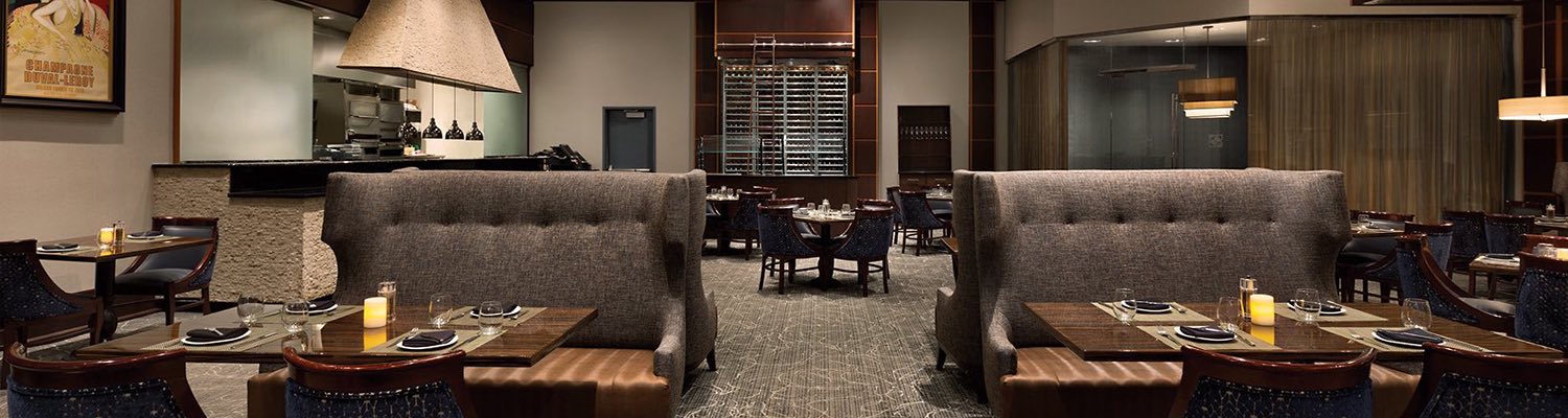 delmonicos steak house hero accessibility
