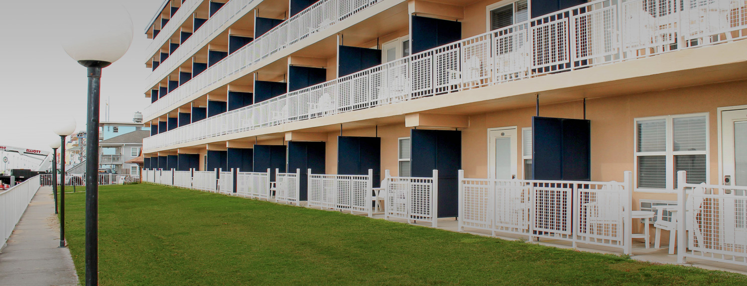 Panoramic view of  facades of the rooms of property 