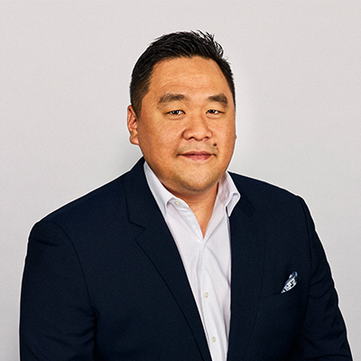 headshot photo of shawn usami
