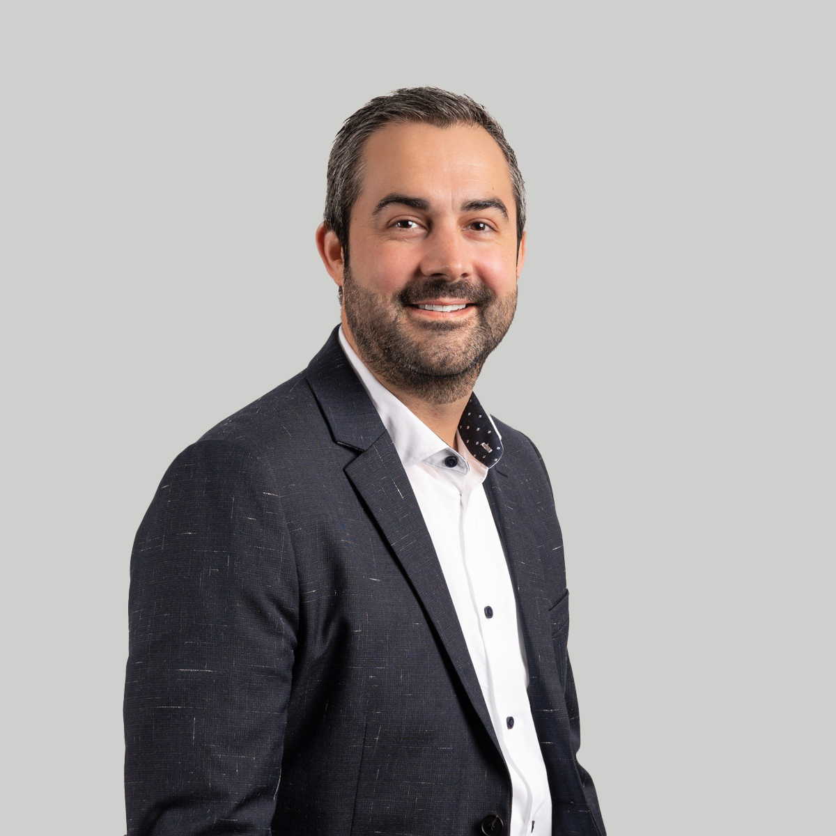eoshospitality_headshots_ross 3124