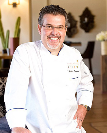 picture of richard sandoval