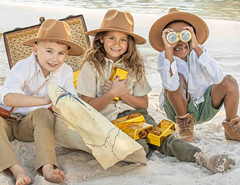 kids exploring on the beach pool