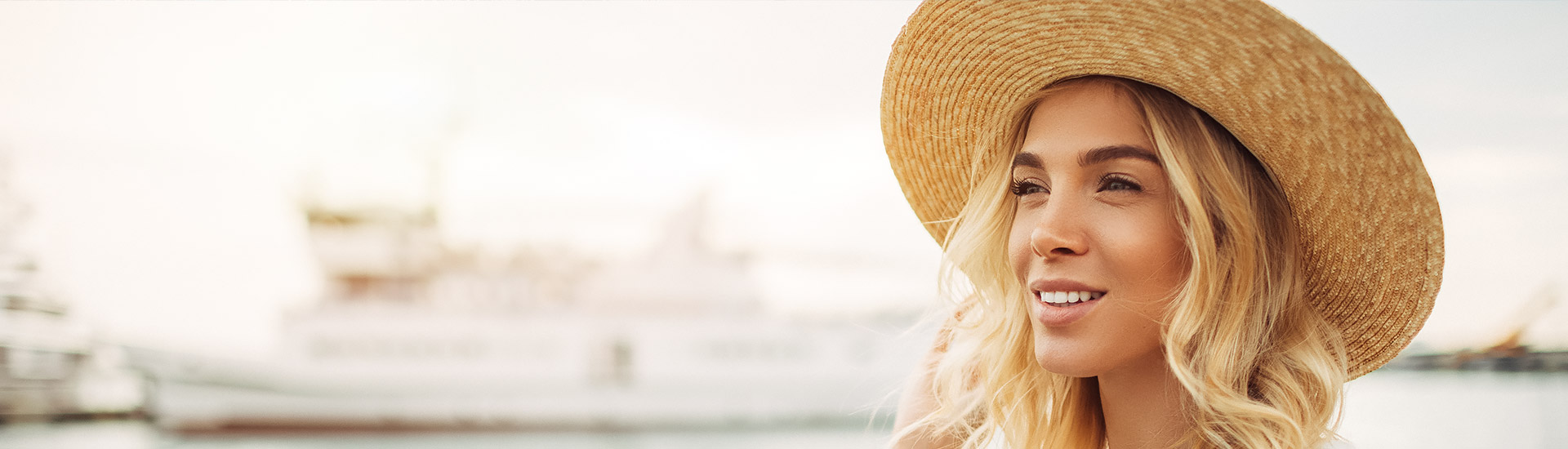 woman with beach hat