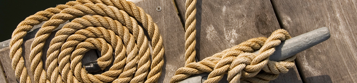 rope on a marina dock