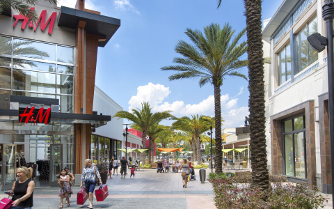 The Florida Mall  Plaza