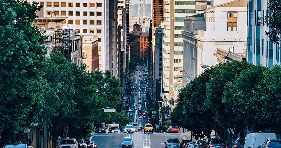 San Francisco street view between buildings