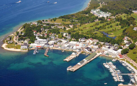 Aerial image of the property and surrounding area