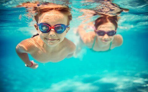 kids swimming