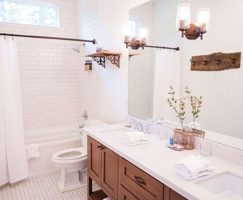 large clean bathroom with double sinks