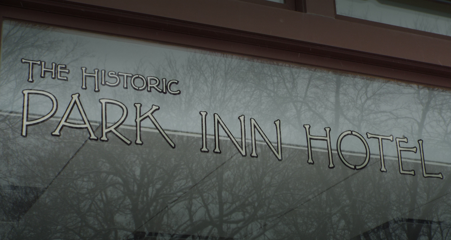 the historic park inn hotel sign
