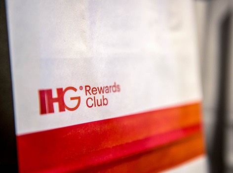 5,000 Bonus Points + Breakfast