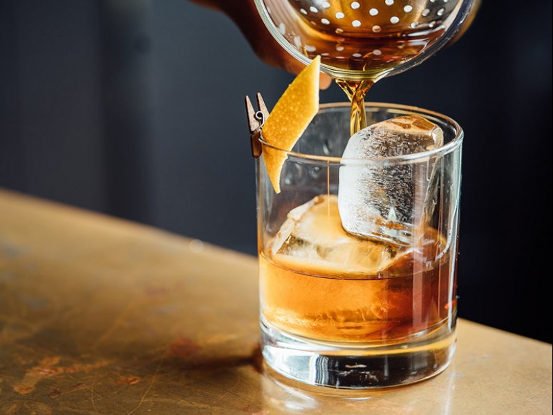 a whiskey beverage