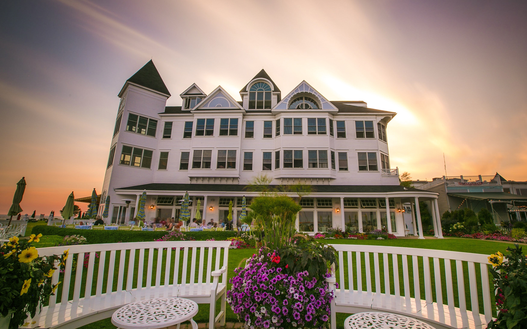 Mackinac Island Hotels | Official Website | Hotel Iroquois