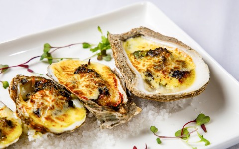plated oyster plate 
