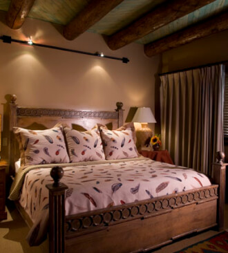 Hacienda Fireplace Suite Bed rm