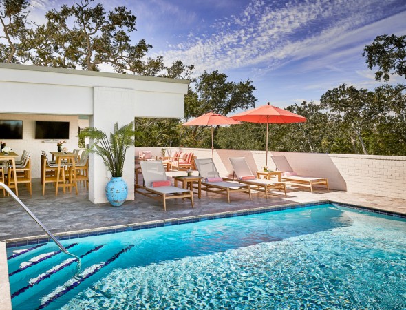 hotel simone pool